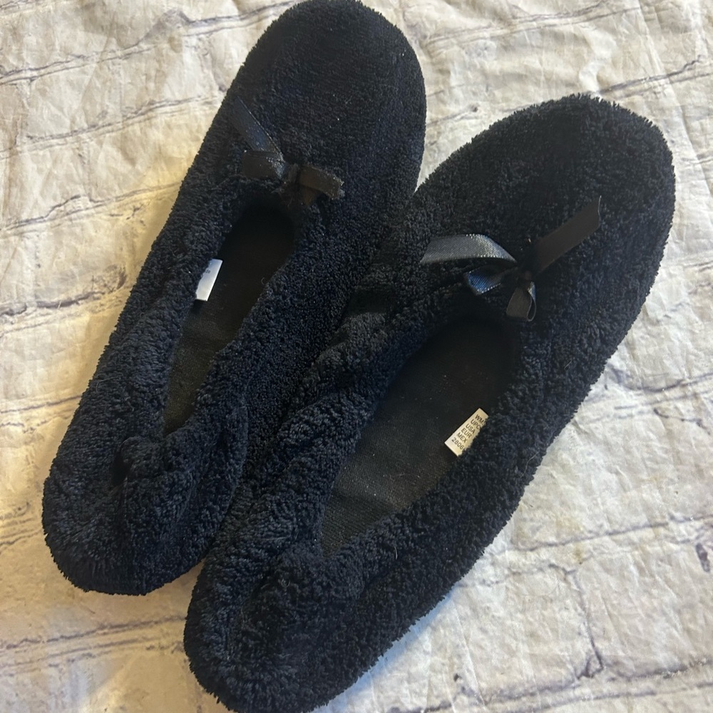 SECRET TREASURES BLACK TERRY CLOTH WITH SATIN BOW WOMEN’S SLIPPERS SIZE XL